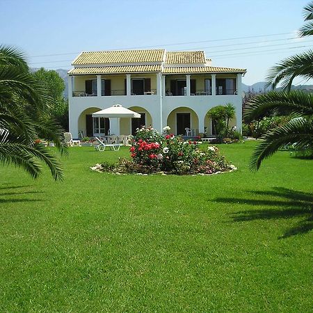 Eleftheria Studios And Apartments Ахарави Екстериор снимка