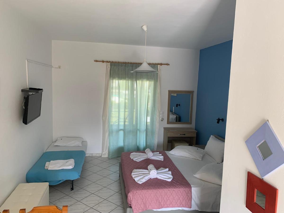Eleftheria Studios And Apartments Ахарави Екстериор снимка