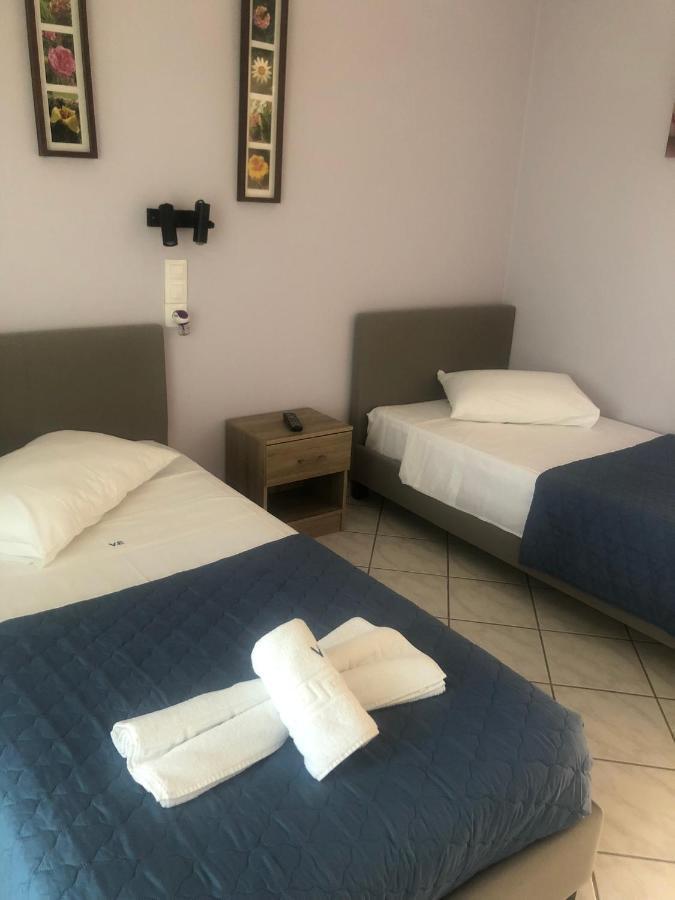 Eleftheria Studios And Apartments Ахарави Екстериор снимка